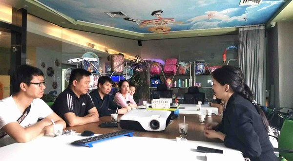 2018-5-24 williamhill英国官网师生应邀赴郑州约克动漫公司参观学习.jpg 2018-5-24 williamhill英国官网师生应邀赴郑州约克动漫公司参观学习.jpg